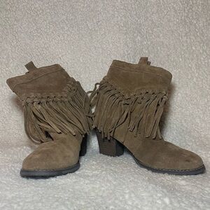 Sbicca Vintage Collection Brown Fringe Booties Size 6.5